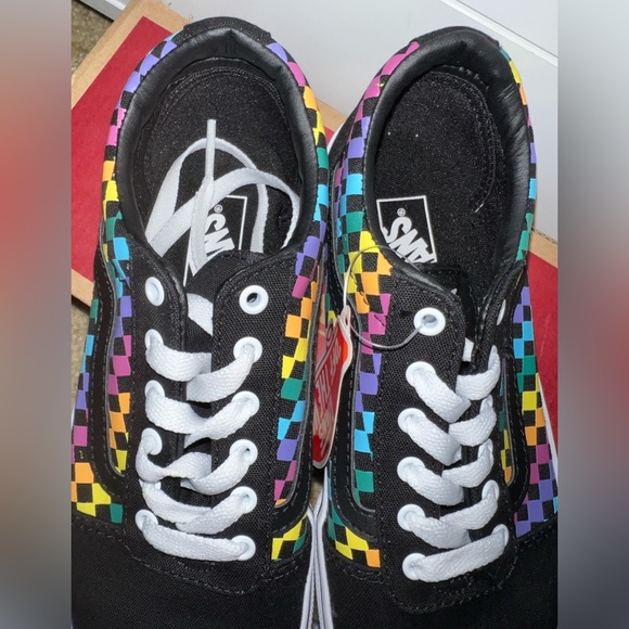 Vans rainbow mini checkered ward sneakers, size size 3, NWT - Picture 6 of 9